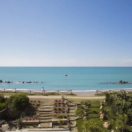 Il Capitano Frühstückspension Capo dʼOrlando